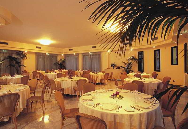 Grand Hotel Selinunte Маринелла Ресторан фото