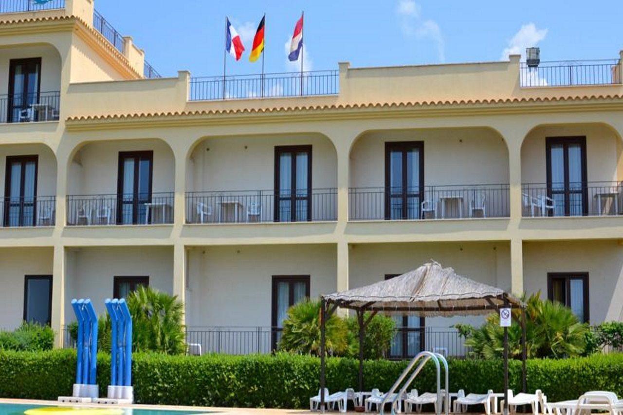 Grand Hotel Selinunte Маринелла Экстерьер фото